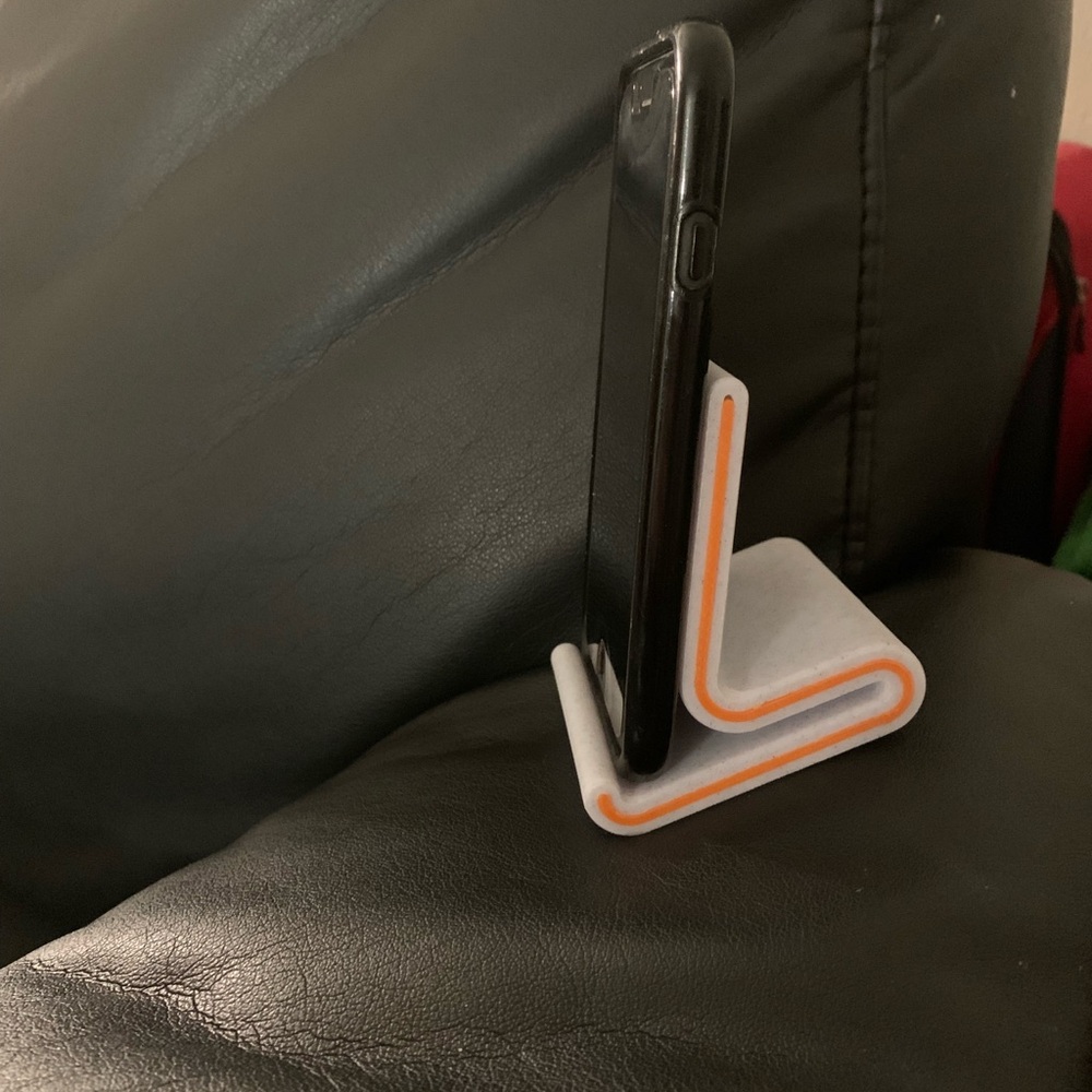 3D Printed Phone Holder | Stylish and Functional 3D Printed Phone Stand